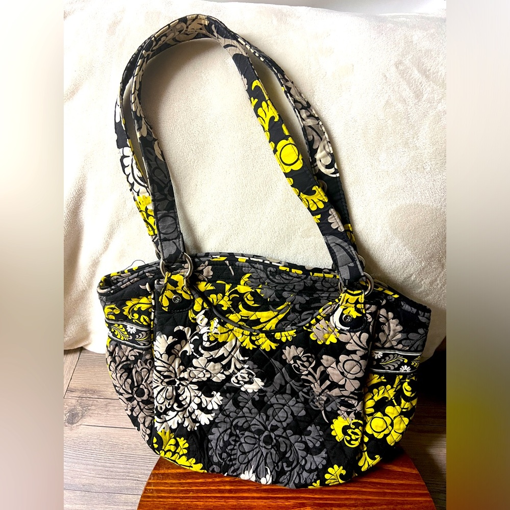 Vera Bradley- Baroque Glenna yellow, black, white Shoulder Bag pocket book
